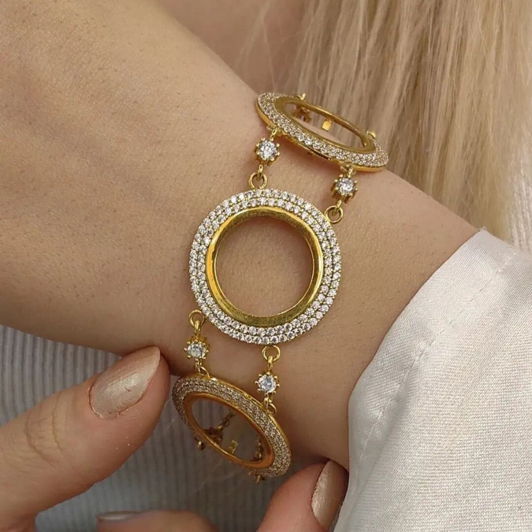 8 Ayar 3 Çerçeve Altın Bileklik KNY00340