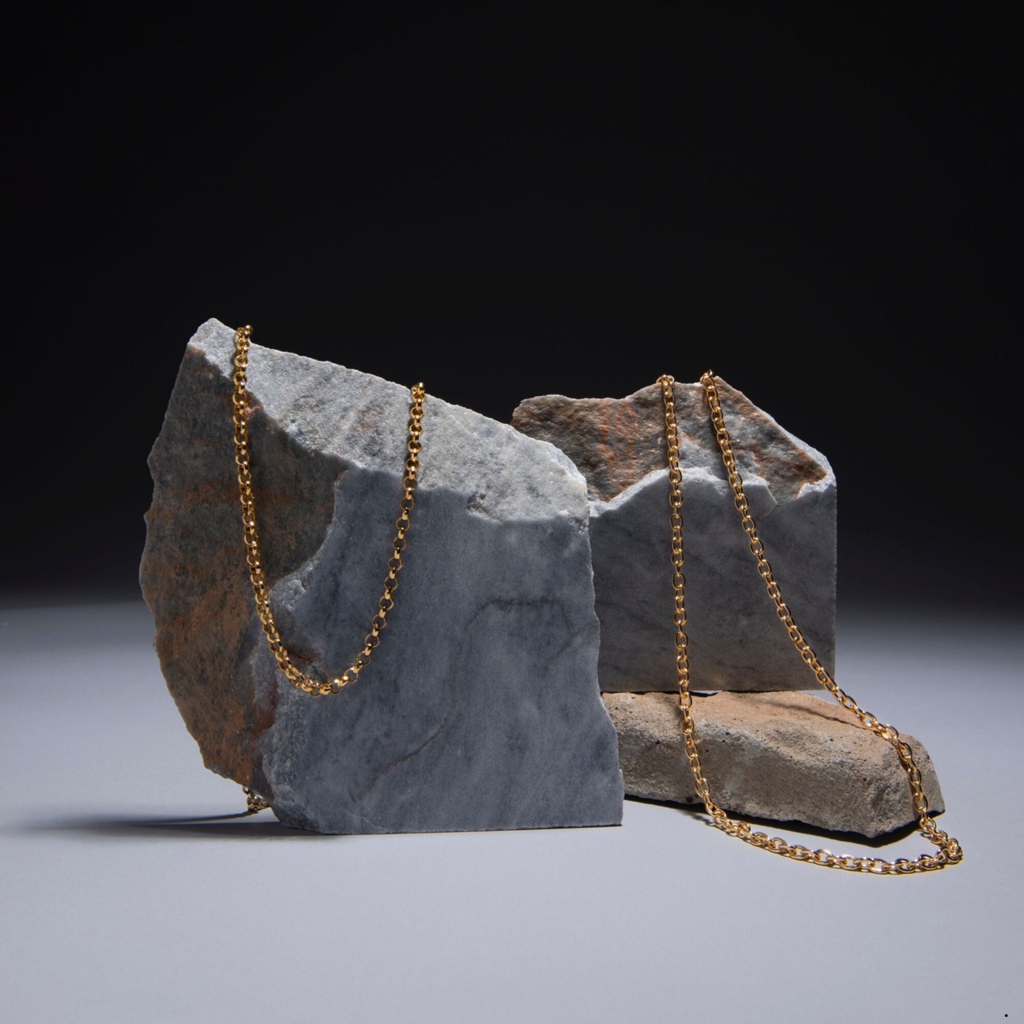 Sıradan Bir Kazağı Lükse Taşıyan O Tek Şey