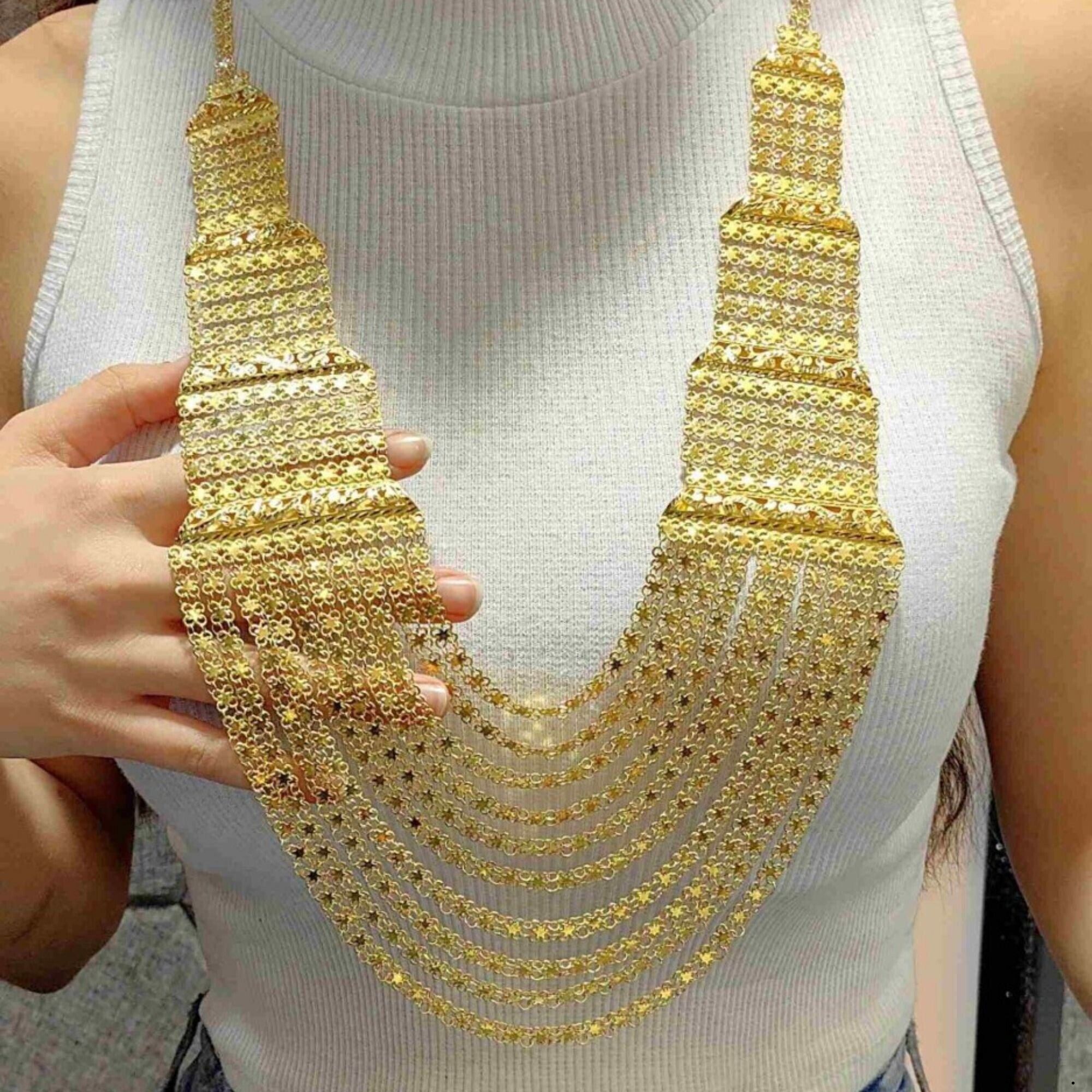 Altın Takılarla Gelen Özgüven