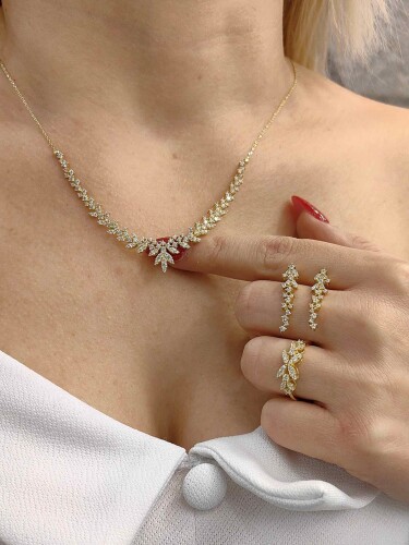 BAŞAK MODEL SWAROVSKİ TAŞLI 14 AYAR SET UCL00213-00215-00217 - 1