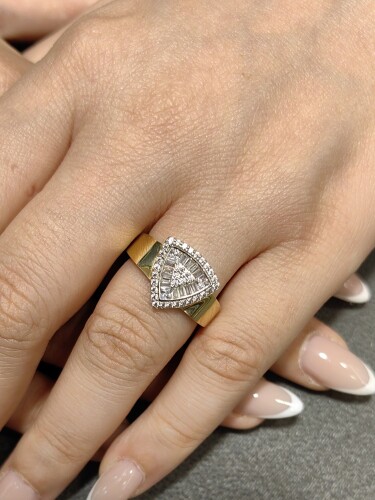 GURMET FİZYON KALEMLİ IŞILTILI CORONET DİZİLİMLİ BAGET VE PRENSES KESİM 14 AYAR TARZ ALTIN SET TAKIMI SET00464-486-485-KNY02473 - 8