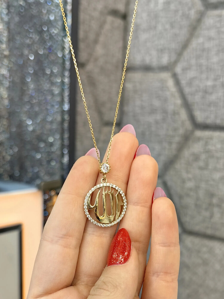 ALLAH LAFIZLI TAŞLI ALTIN KOLYE 8 AYAR KLY00253 - Nasip Kuyumcu