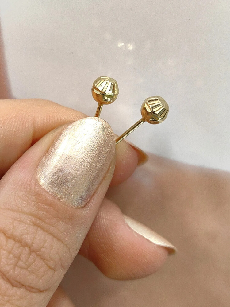 VİDALI ALTIN KÜPE KUP01457 - Nasip Kuyumcu